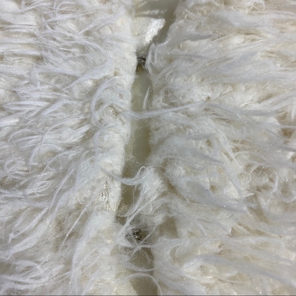 Justice Faux Fur Christmas Vest Front Hook Closure 12/14 - Picture 7 of 9